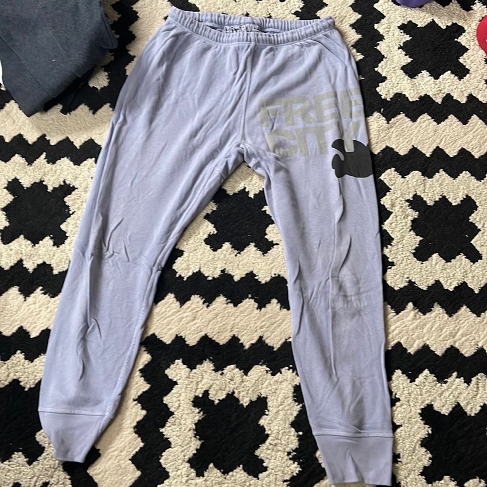 M Free city sweatpants kids